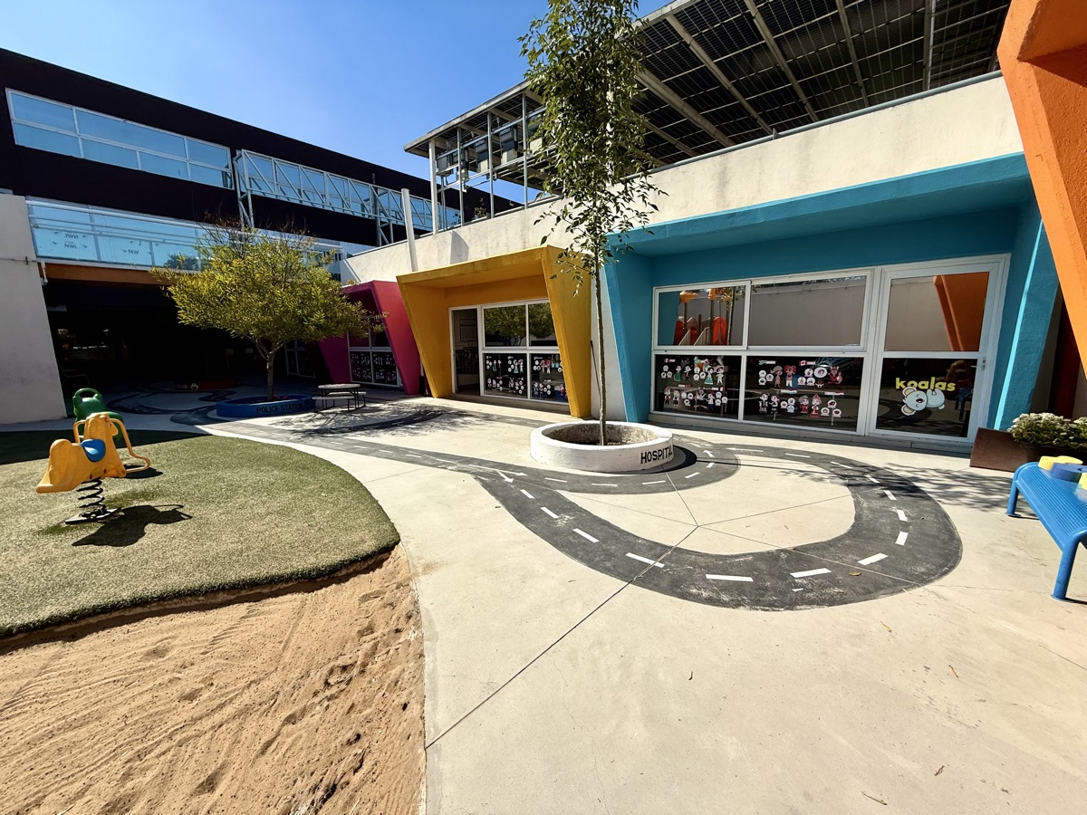 Kinder Playground