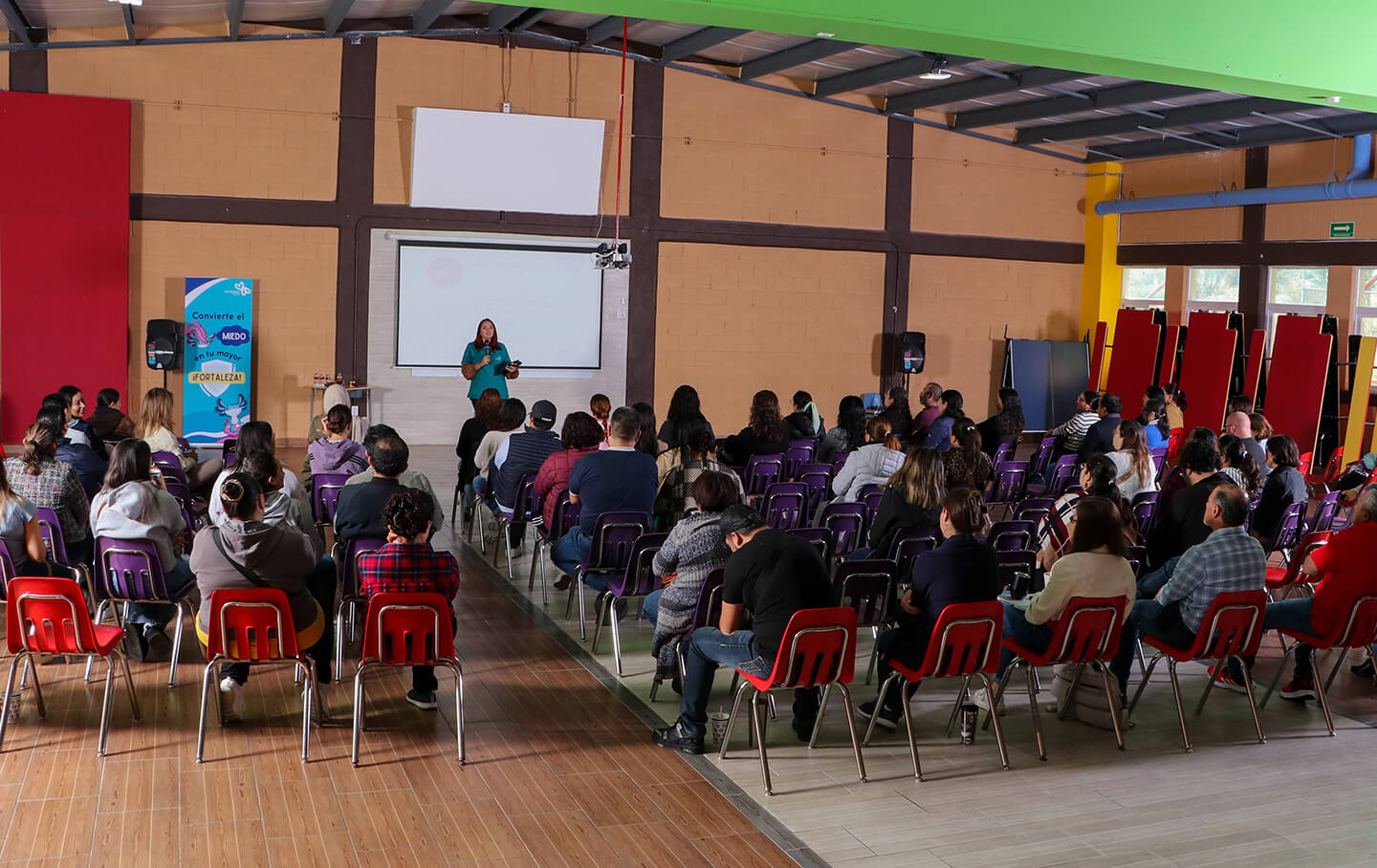 galeria-campus-corregidora-03.jpg