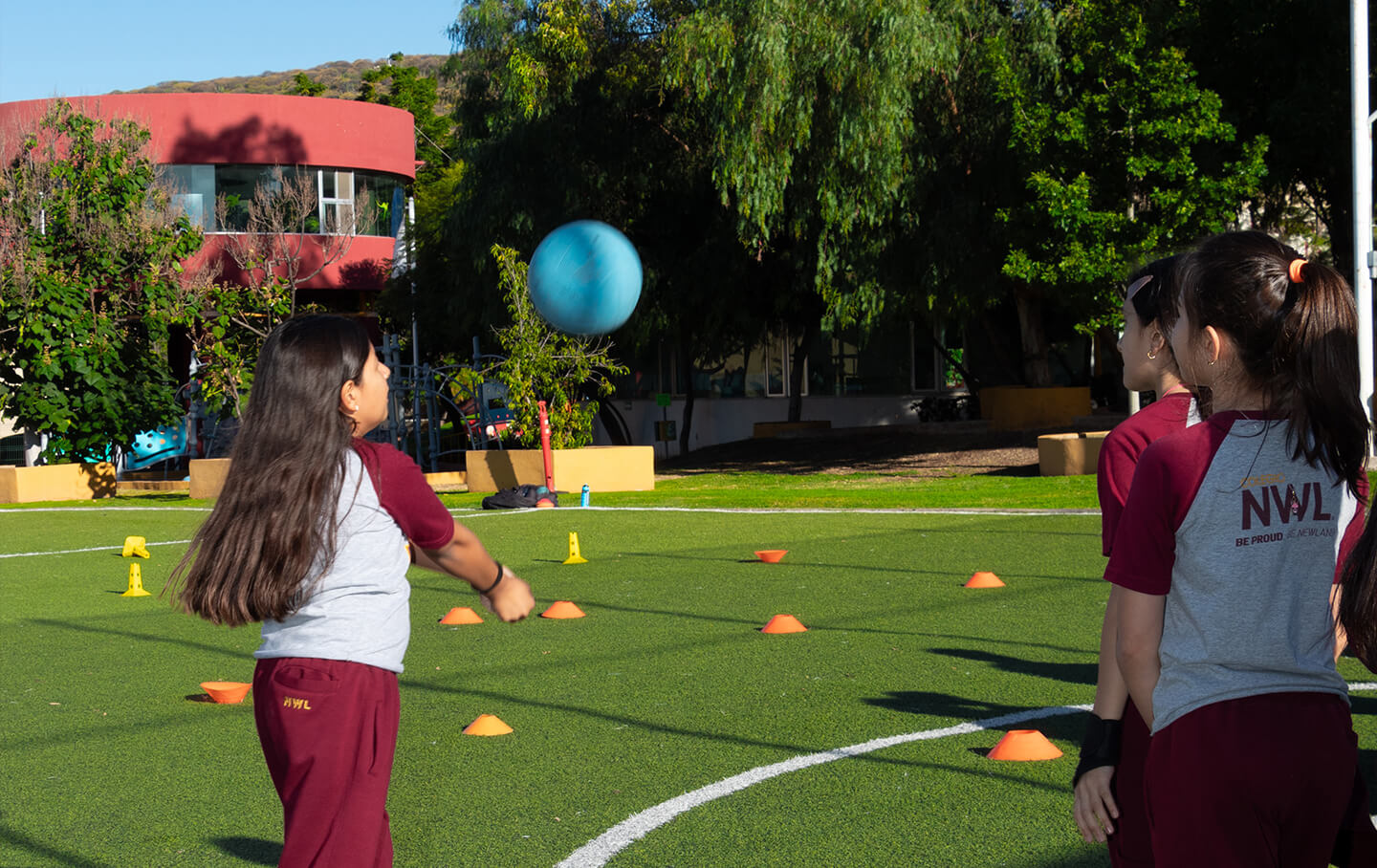 galeria-campus-juriquilla-02.jpg